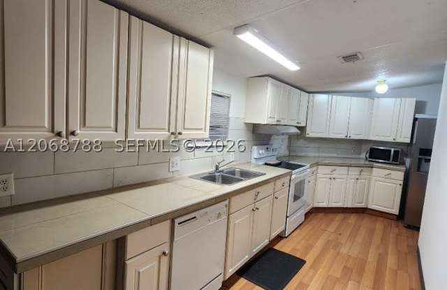 5864 Cartier Rd photos photos