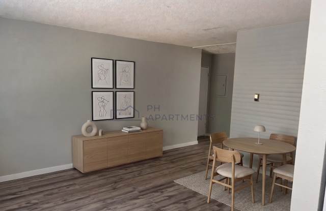 1360 North Moline StreetUnit 205 Gallery 2