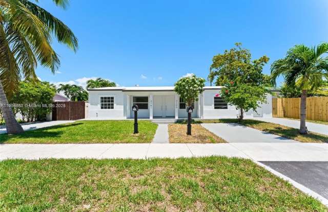 3161 SW 27th Ln - 3161 Southwest 27th Lane, Miami, FL 33133