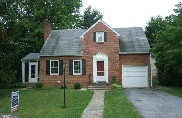341 E. IRVIN AVENUE photos photos