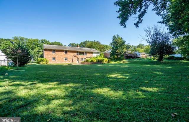 3710 WOODBURN Road Gallery 4
