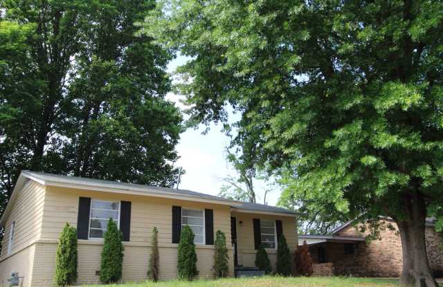 Charming home with 3 beds 1 bath near TO Fuller State Park photos photos