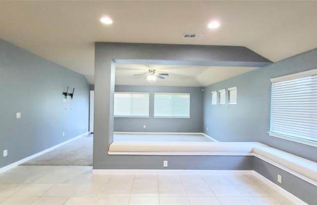 1124 Kingston Court photos photos