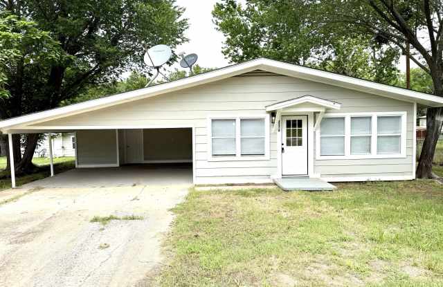 2378 East Texas Street - 2378 East Texas Street, Healdton, OK 73438 2378 East Texas Street - 2378 East Texas Street, Healdton, OK 73438