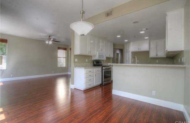 12631 DORAL Gallery 2