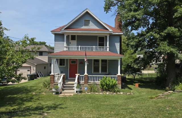1125 South Long Lake Boulevard photos photos