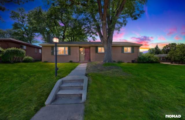 Spacious 4BR House in South Denver - 1603 South Hudson Street, Denver, CO 80222