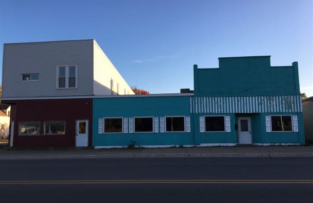 1801 N 3rd - 1801 3rd Ave N, Escanaba, MI 49829