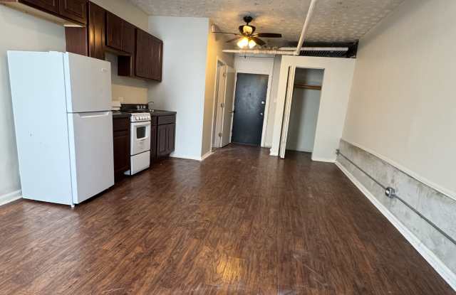 3004 N. Central Gallery 3