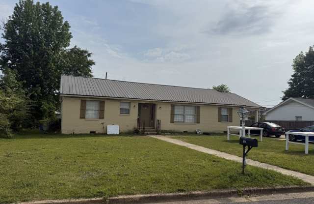 Spacious 3 Bedroom 3 Bath Available Fall 2025! Tour and Secure your Home today! photos photos