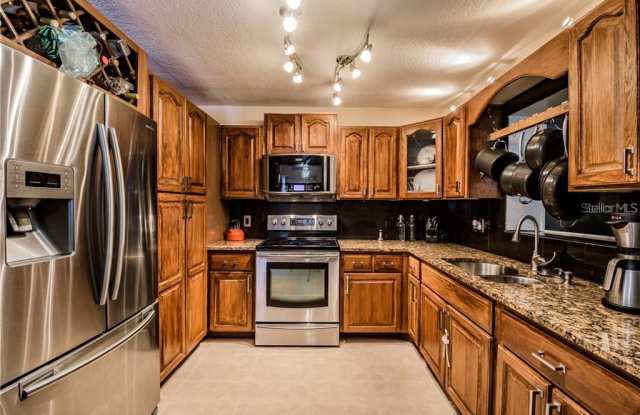 2554 CORDOVA WAY S Gallery 4