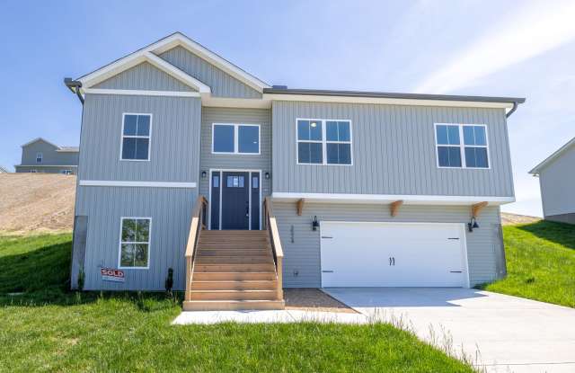 $1000 Move-in Special!!! Welcome to Terra Vista located in Hardin Valley! photos photos