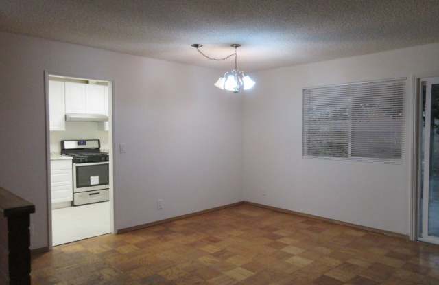 7264 Ponce Avenue Gallery 3