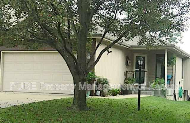 4945 SW 19th Street - 4945 Southwest 19th Street, Topeka, KS 66604