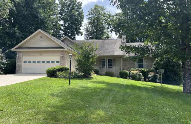193 Berkshire Loop photos photos