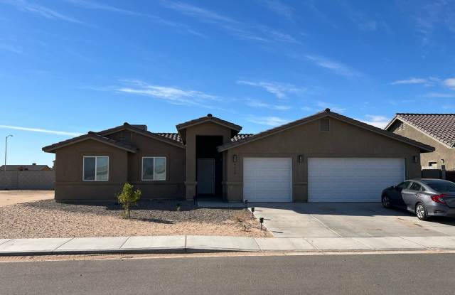 5 BEDROOM HOME! photos photos