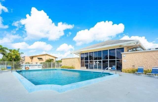 2182 NE 1st Way photos photos