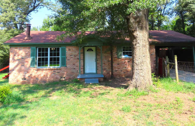 Country Living in Tyler - 2 Bedroom, 2 Bath House Near Pine Springs Golf Club photos photos