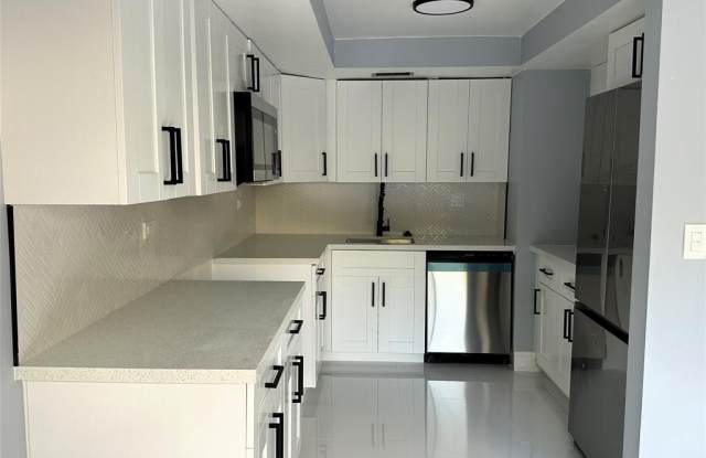 8350 N MISSIONWOOD CIRCLE - 8350 North Missionwood Circle, Miramar, FL 33025 8350 N MISSIONWOOD CIRCLE - 8350 North Missionwood Circle, Miramar, FL 33025