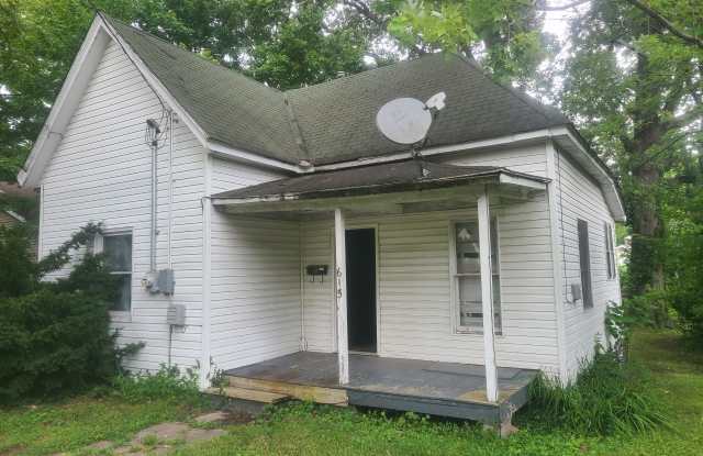 615 North Almond Street photos photos