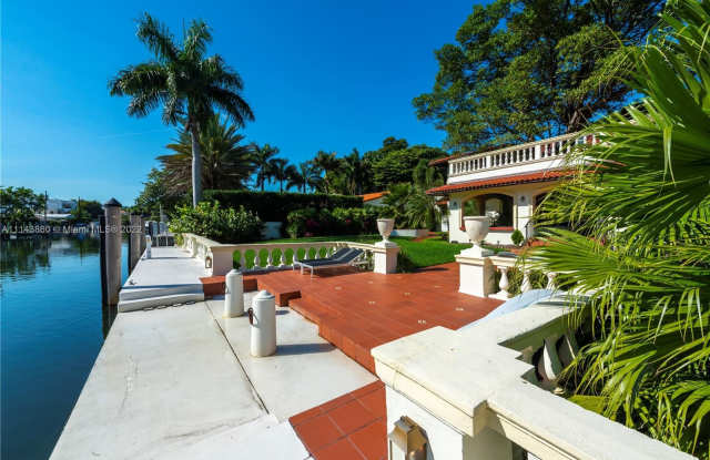 1716 S Bayshore Dr Gallery 2
