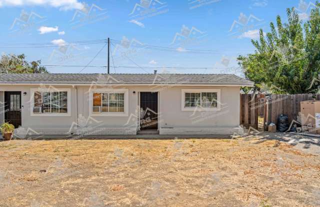 2 Bed / 1 Bath available - Hablo Espanol photos photos 2 Bed / 1 Bath available - Hablo Espanol photos photos