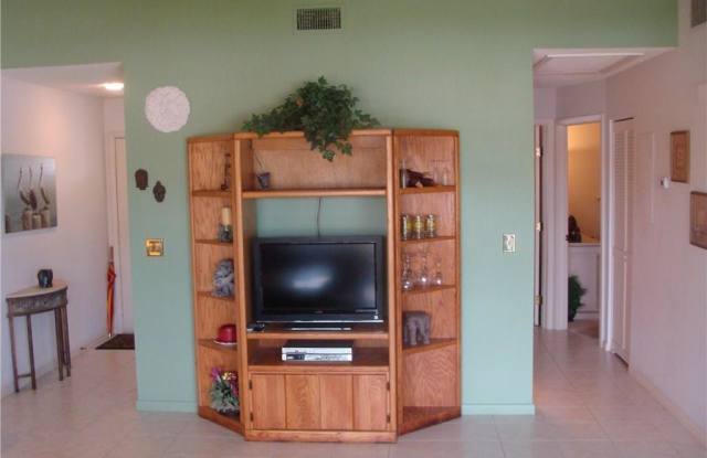 4120 SE 19th PL Gallery 4