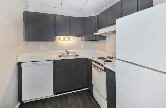 Senior Housing - Highland Towers Gallery 2