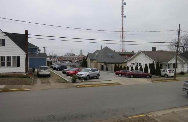 1048 Elm Street Gallery 4