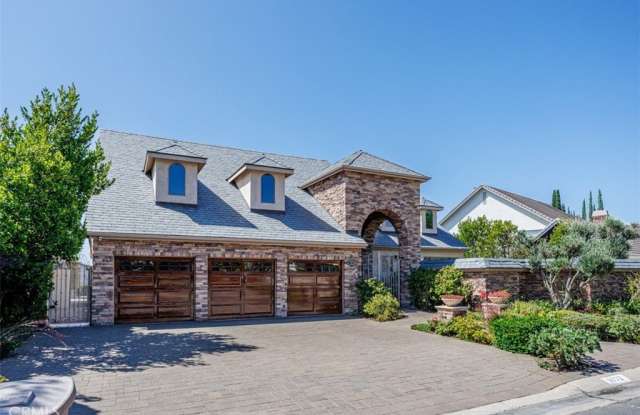 9772 Crestview Circle photos photos