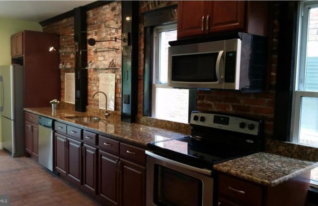242 CEDAR AVENUE - 242 Cedar Ave, Woodlynne, NJ 08107
