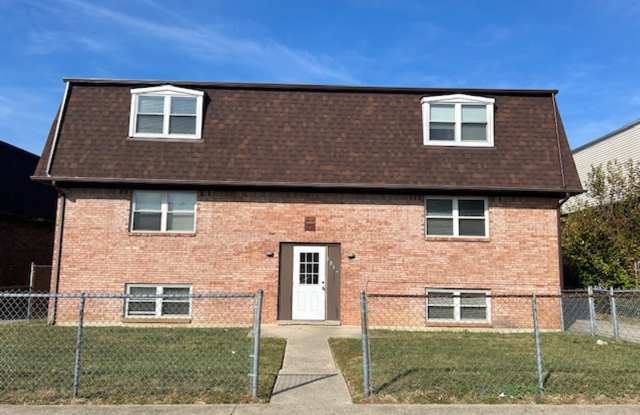 Winburn 2 bedroom apt (2nd level) 20240917 - 1817 Gerald Drive, Lexington, KY 40511