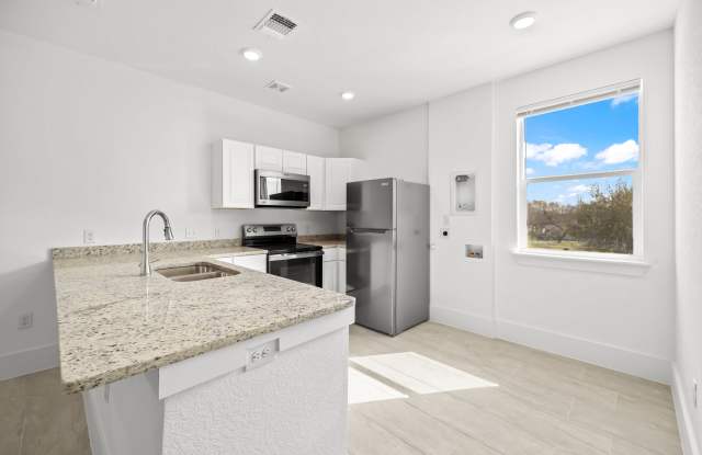 138 Ware Boulevard - 1203 photos photos
