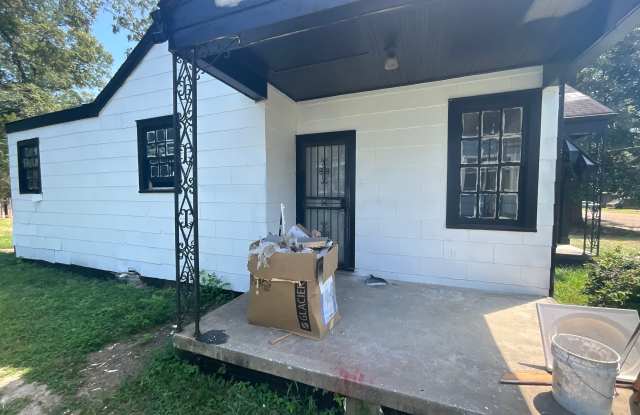 354 Fredrica Avenue Gallery 2