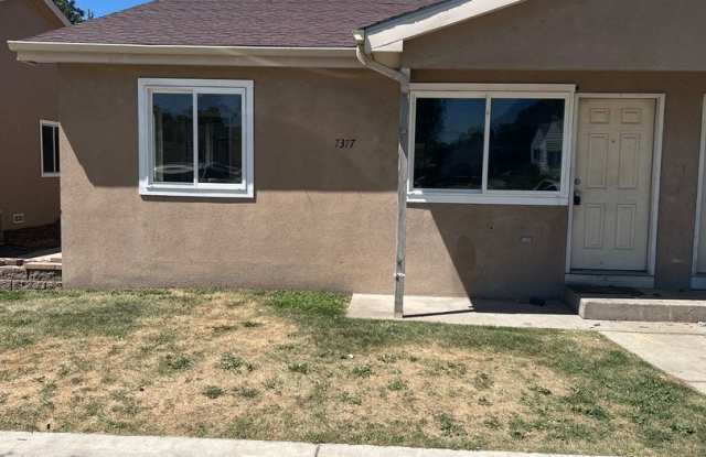 Great 3 Bedroom 2 Bath unit photos photos