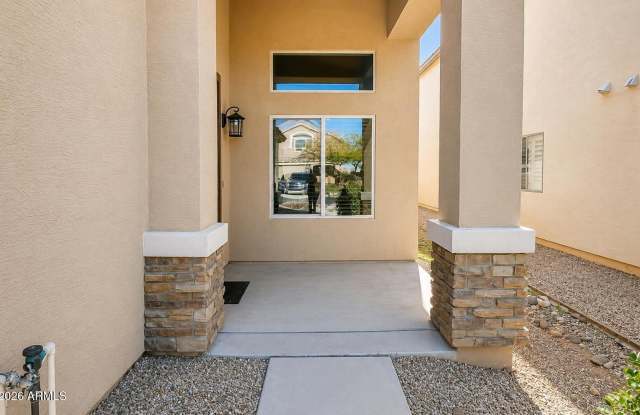 42065 W Hillman Drive Gallery 2