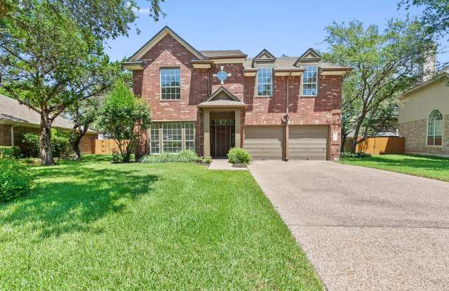 5 Bedrooms + Office | Fully Updated | Cul-de-Sac Location photos photos