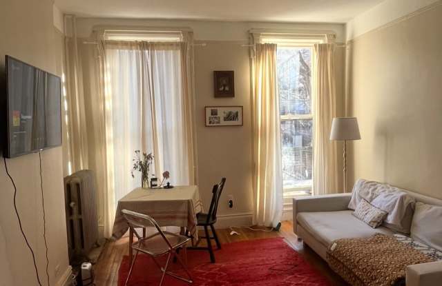 20 Vernon Ave photos photos