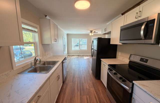 3-bedroom 1 bath House Gallery 4