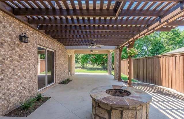 11503 Stephenville Drive Gallery 3