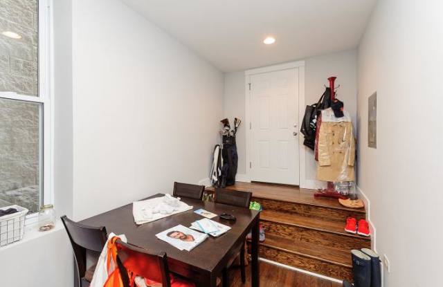 1033 Paulina Gallery 3