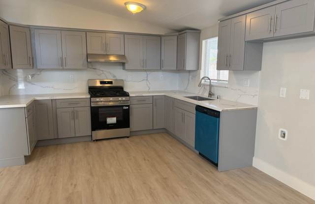 Beautiful Fully Remodeled 4 Bedroom 3 Bath Home in San Jose Gallery 3