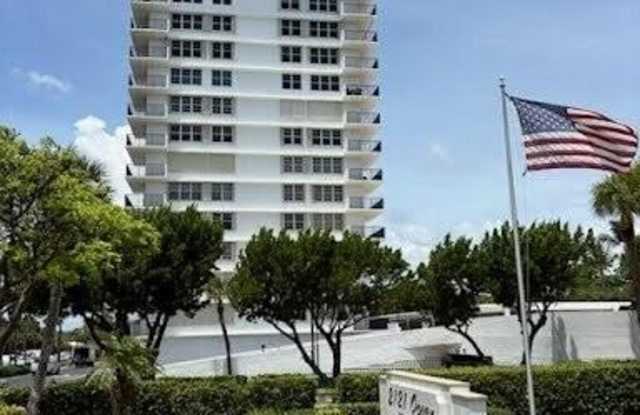 2121 N Ocean Boulevard Gallery 1
