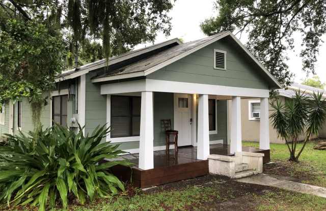 203 Desoto Street - 2 photos photos