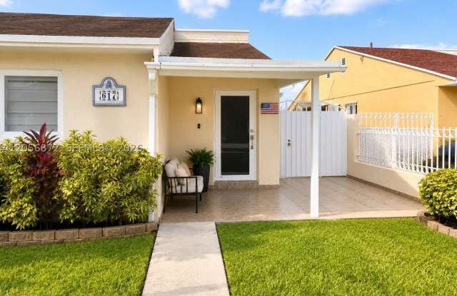 617 SW 96th Ct Gallery 2