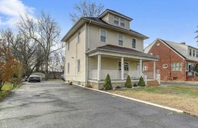 574 E Main St - 574 East Main Street, Finderne, NJ 08807
