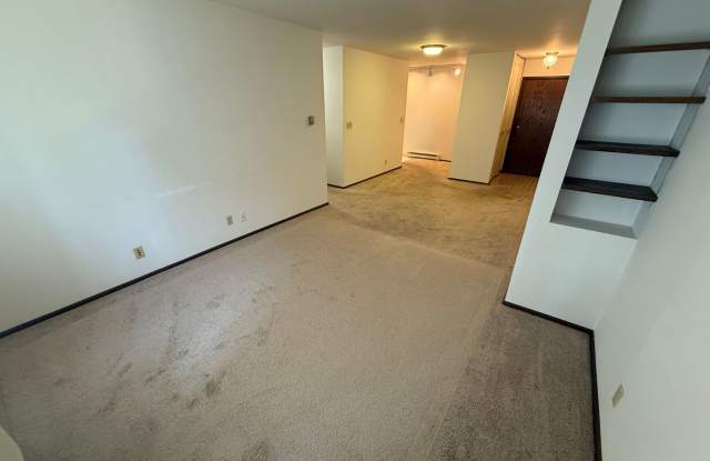 425 E Henry Clay photos photos