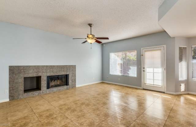4931 E PARADISE Lane Gallery 3