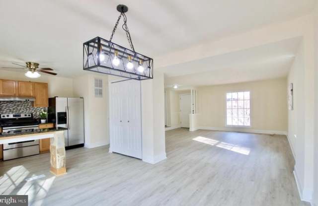 7908 WELL WATER Way Gallery 4