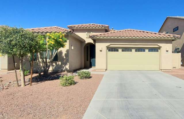Welcome to Your Dream Home in Bridges of Gilbert - 3526 East Walnut Road, Gilbert, AZ 85298